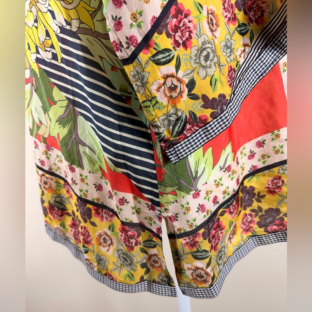 Johnny Was Multicolor Floral V-Neck Silk Tunic, Size Small, NWOT - Picture 9 of 13